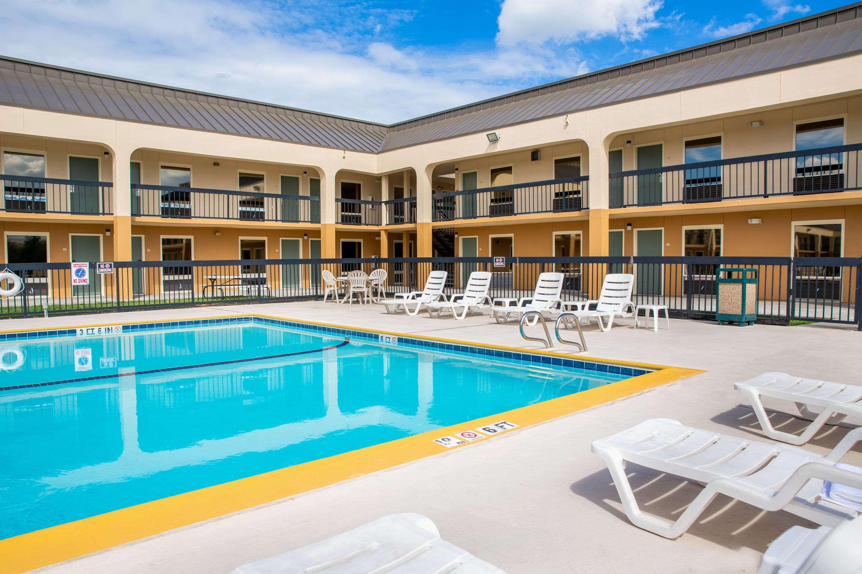 Quality Inn At Arlington Highlands Exterior foto